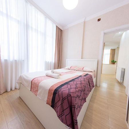 5 Apartment In One Boulding - Near Stadium Batumi Zewnętrze zdjęcie