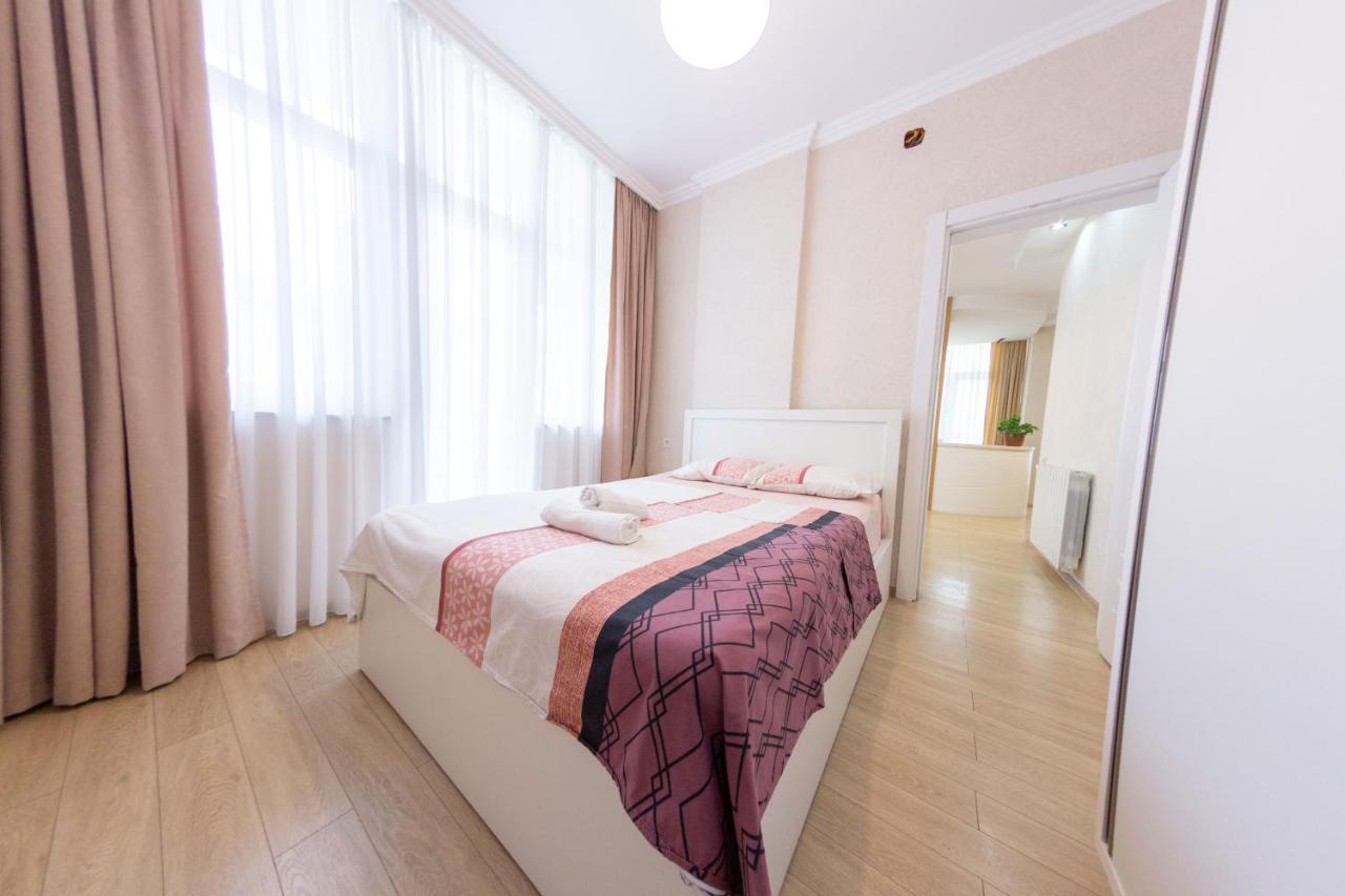 5 Apartment In One Boulding - Near Stadium Batumi Zewnętrze zdjęcie