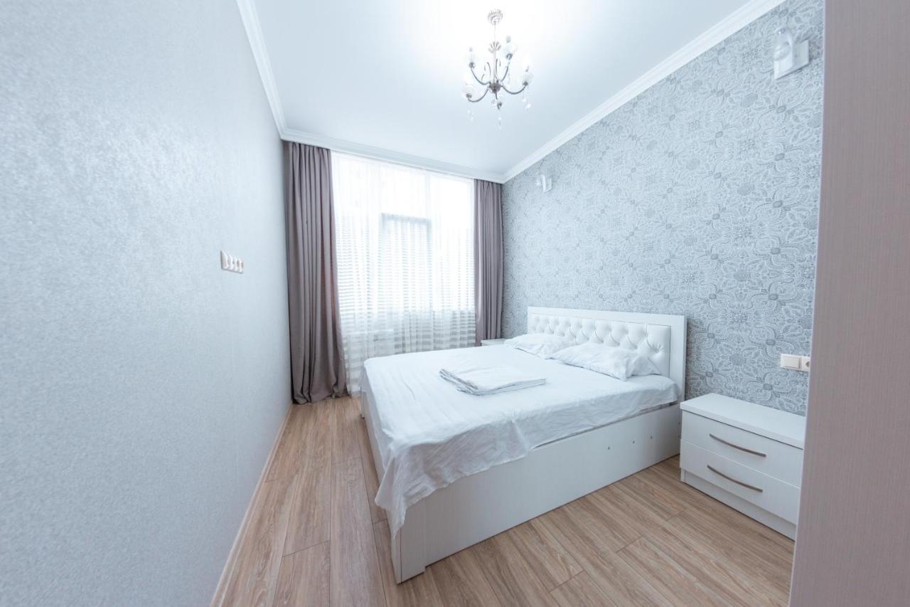 5 Apartment In One Boulding - Near Stadium Batumi Zewnętrze zdjęcie